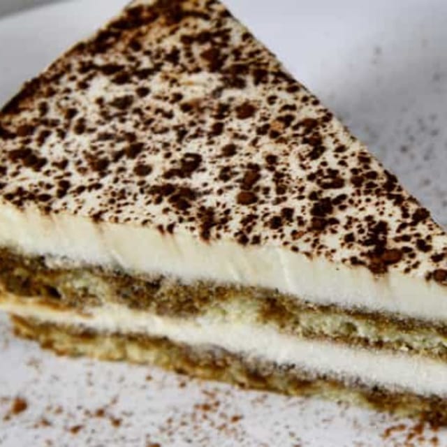 Tiramisu Cake.