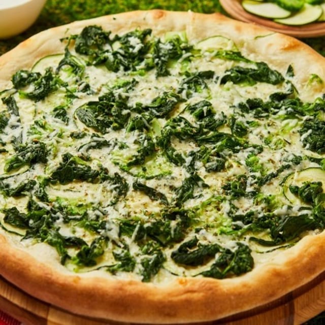 King Kong Greek Spinach Pizza.